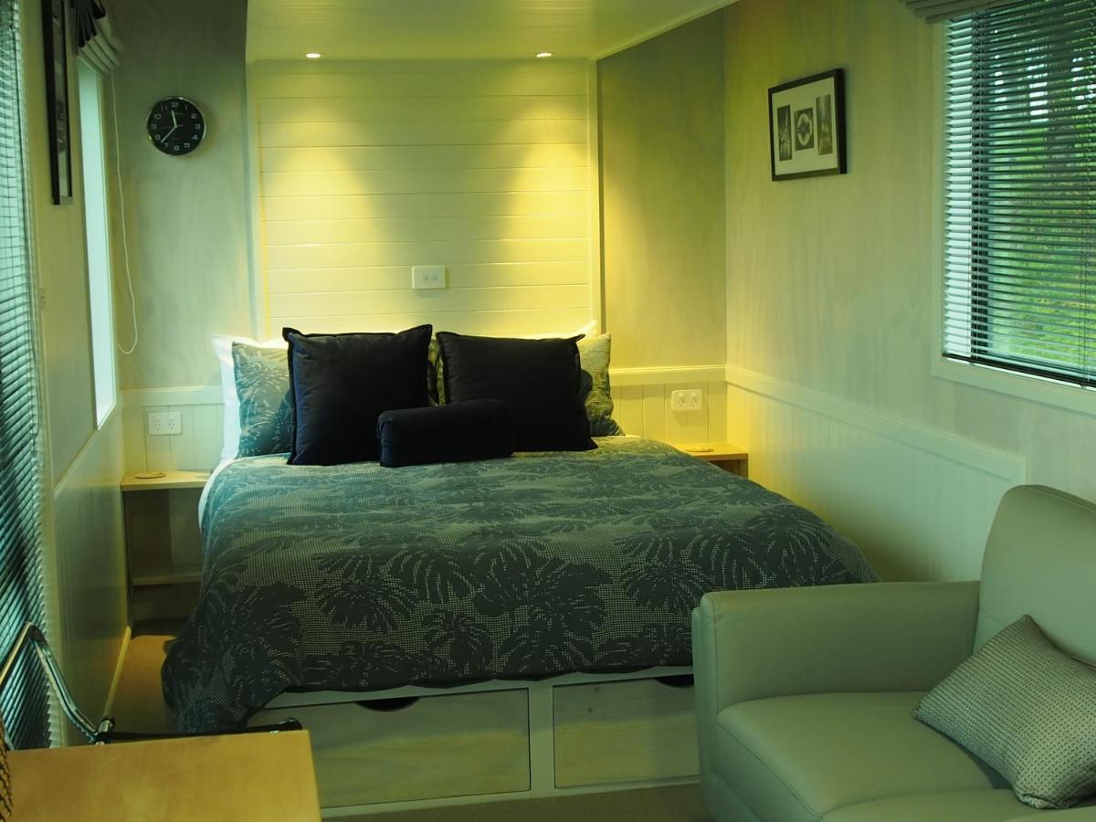 Boutique Tiny House - Te Anau Country Accommodation Exterior foto